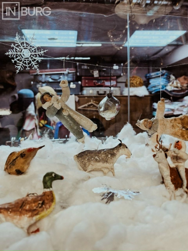 Только посмотрите, какая прелесть!
На Уралмаше открыл?...