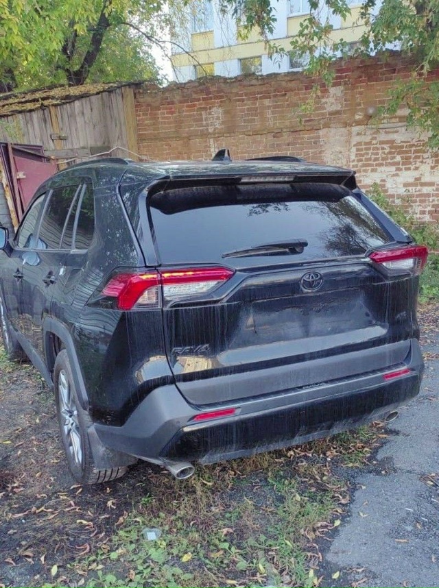 В Шадринске местный житель лишился дорогостоящего авт...