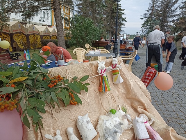 День города начался на Стоялой. А здесь!!! Ярмарка масте...
