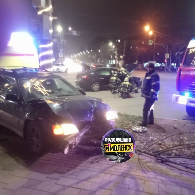 ‼На улице Николаева возле камерного театра жесткое ДТ...