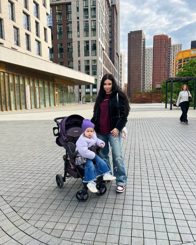 МАША ИЗ «ВОРОНИНЫХ» ПОКАЗАЛА ПОДРОСШУЮ ДОЧЬ, КОТОРУЮ Р...