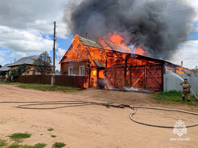 ?Информация от МЧС о пожаре в Пермском крае
В Карагае...