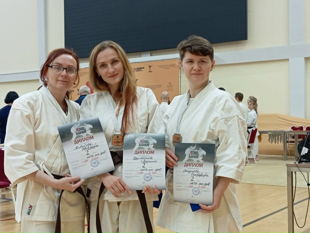 Восемь медалей заслужили людиновские спортсменки на К...