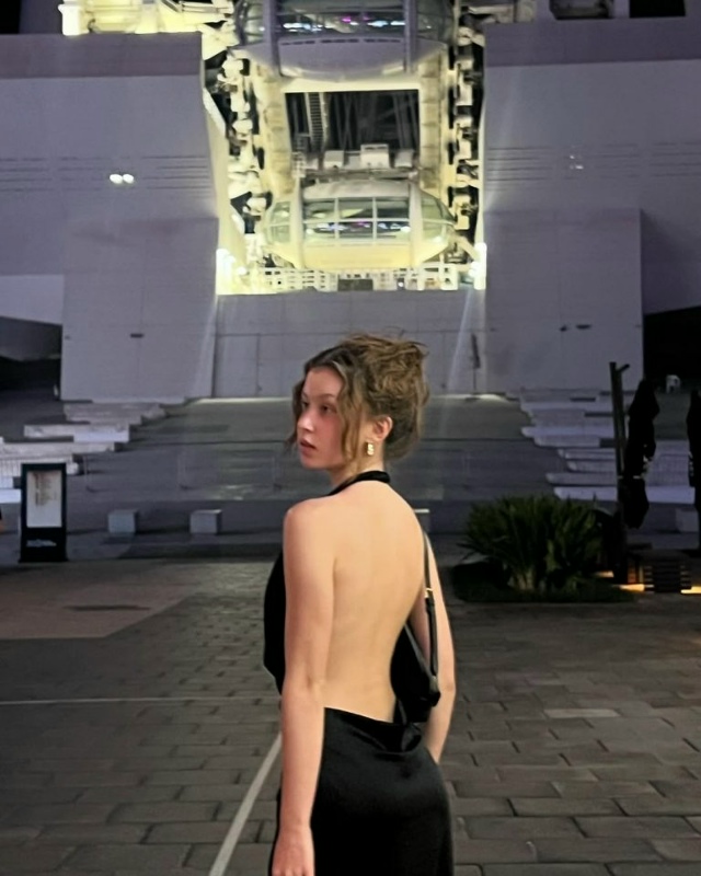 🤗АКТРИСА С БОЛЬШОЙ ДУШОЙ: 15-летняя звездочка 