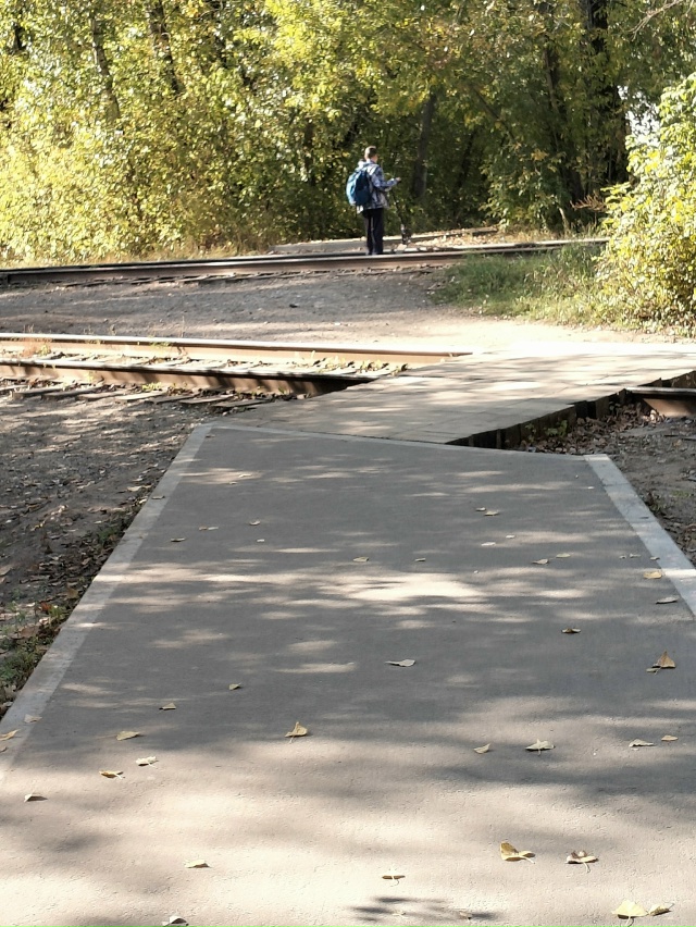 В Закамске в районе ул Магистральная переход через ж/д ...