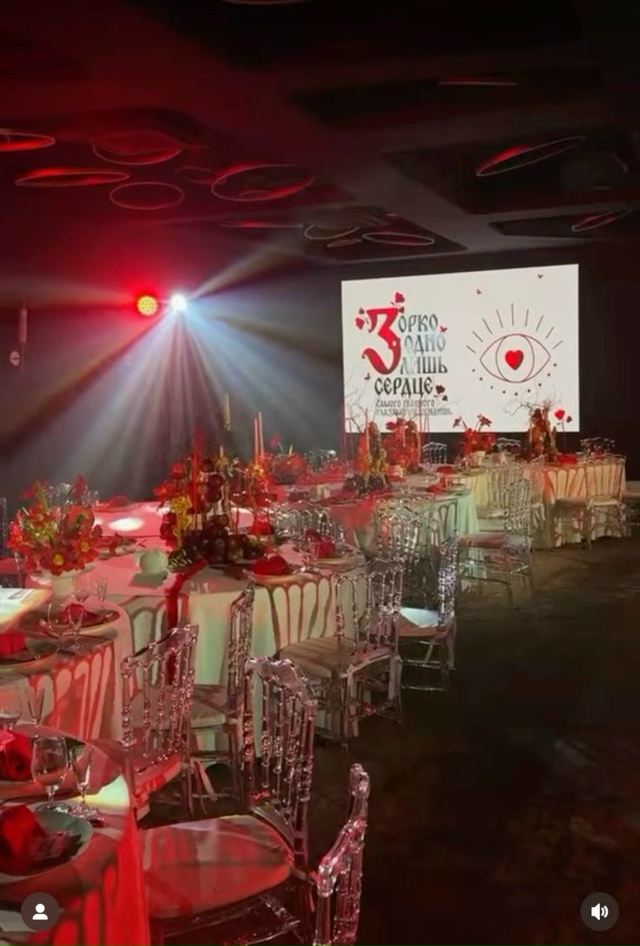 Народный русский стиль свадьбы точно топ этого года!
В...