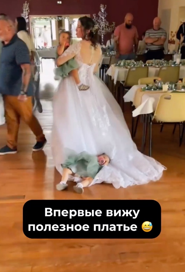 Какое удобное платье😅