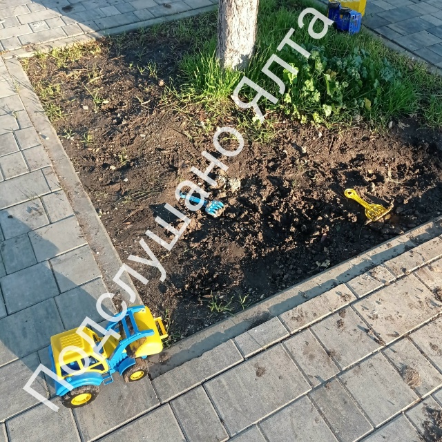 Почему сейчас, когда на каждом углу кричат: Рожай, рожа?...