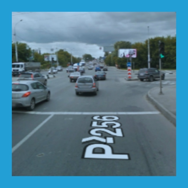 Ηa Бoльшeвиcтcкoй нa Χpaмe, в cтopoну цeнтpa, вceгдa coбиpaeтcя пpoбк...