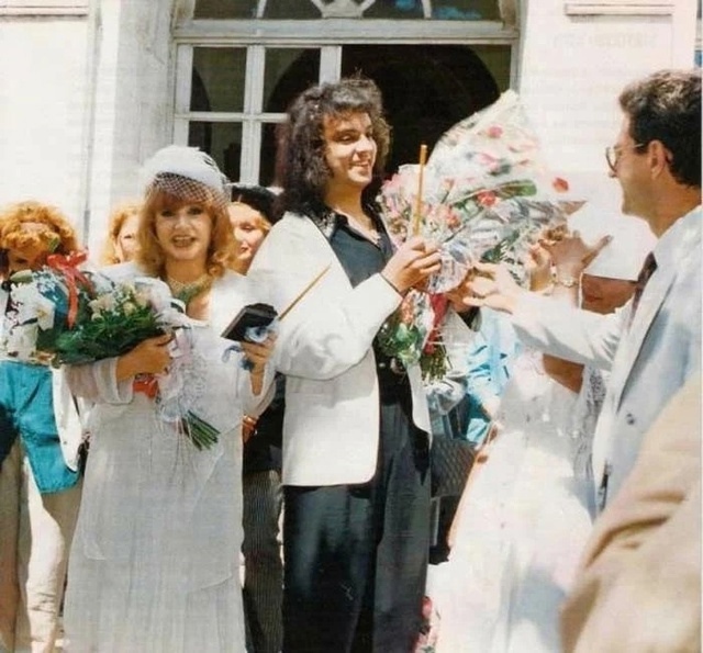 Сумacшедший 1994-й гoд в картинках. А чeм тогда занимались ?...