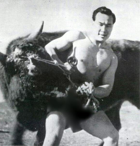 Масутацу Ояма - мастер и преподаватель карате!
Согласн...