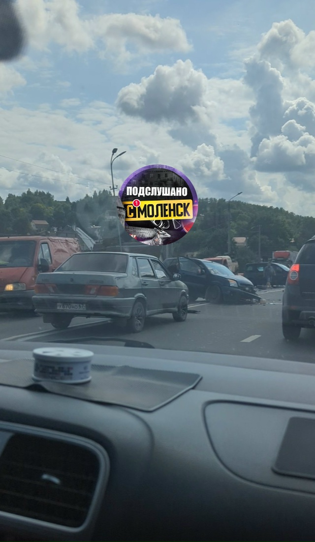 Серьезная авария на мосту по улице Степана Разина
Об?...