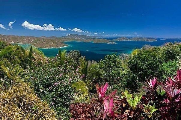 Карибские острова.