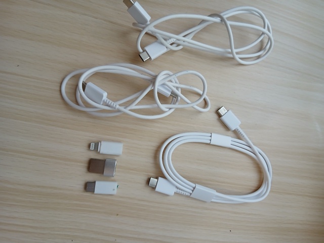 Может надо кому....
Скребок с насадками для нанесения и ?...