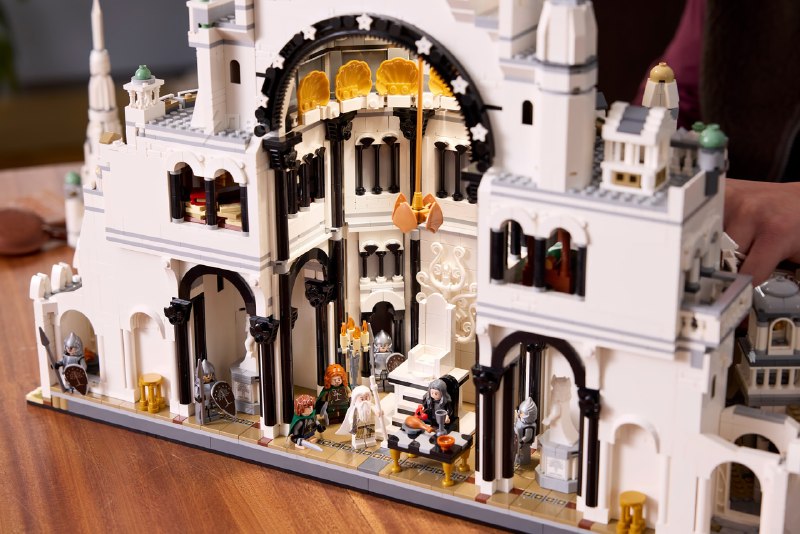 LEGO выкатили официальный анонс конструктора «Властелин колец: Минас Тирит» — самого масштабного и т