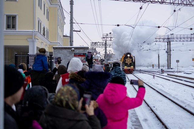 🎅 Поезд Деда Мороза приедет в Пермь 25 декабря!
Главны?...