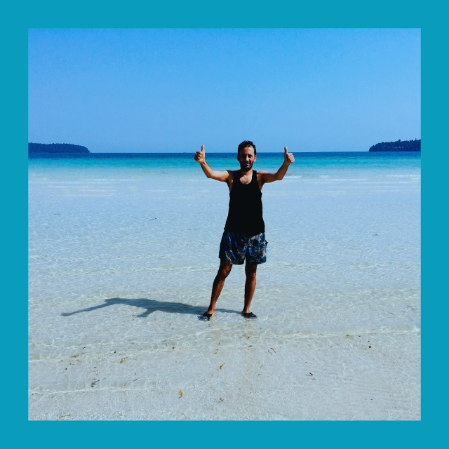 Тропический рай по цене шаурмы
Россияне наслаждаются ...