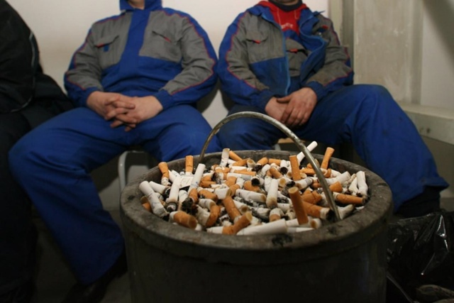 👀 Россиян за частые перекуры могут уволить.
Сотрудн?...