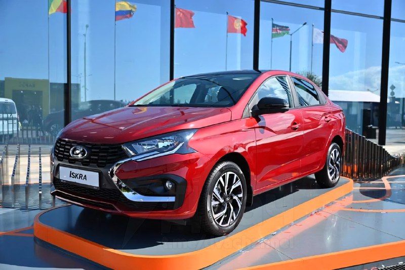 Воздуха набрали?
Новая «отечественная» Lada Iskra оказалась «монстром Франкенштейна»: многие детали