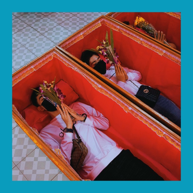 Фестиваль, где вас кладут в гроб
В Таиланде проходит ф?...