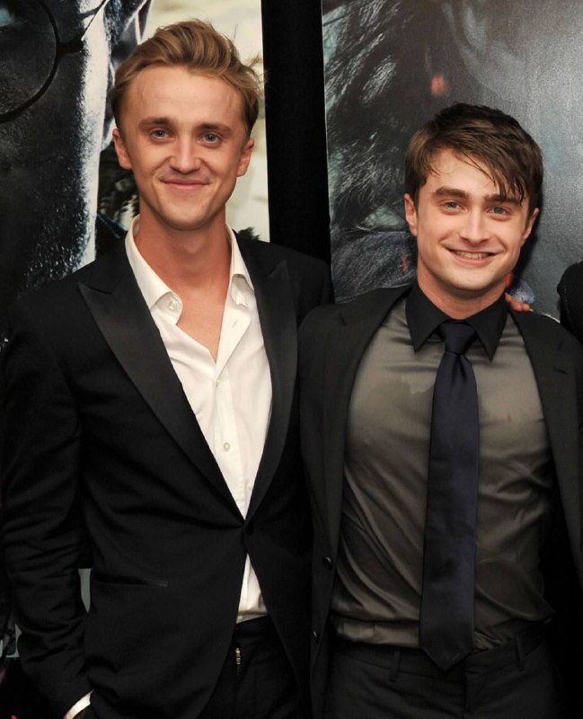 Ностальгии в ленту: Дэниэл Рэдклифф и Том Фелтон сделали фото спустя 14 лет после финала Поттерианы.