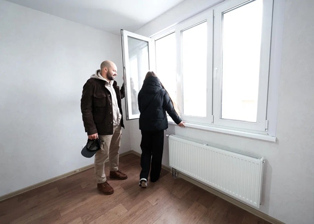 В Волоколамском округе расселяют аварийные дома. Сейч?...