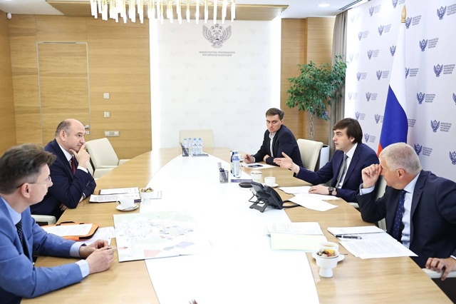 О школе в Бузулуке рассказали министру просвещения ст?...