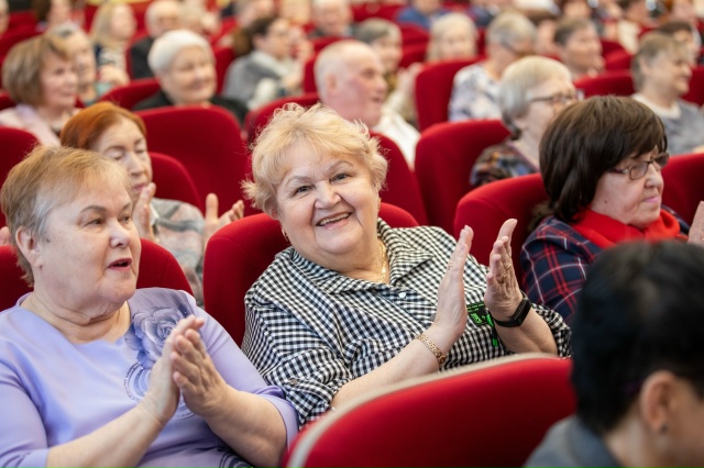 🏙️ В АДМИНИСТРАЦИИ НАРЬЯН-МАРА ТОРЖЕСТВЕННО ОТМЕТИЛ?...