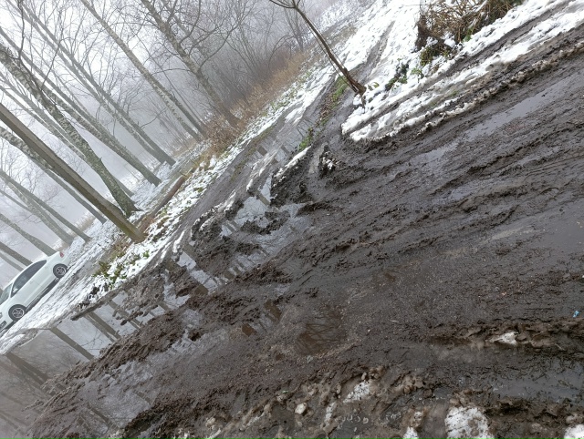 На горном ленинградская 17а
Когда уберут и сделают доро...