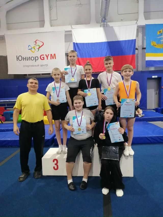 Лучший подарок на День Тренера-медали воспитанников.5 ?...