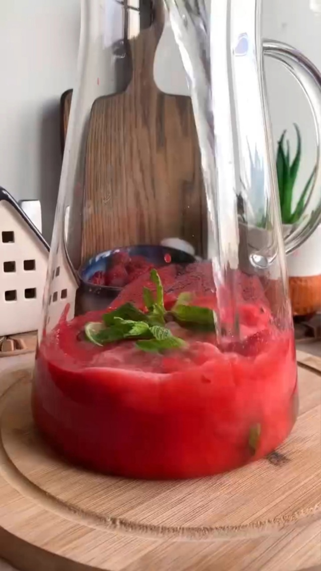 Домашний лимонад с малиной - вкусный, быстрый и простой...