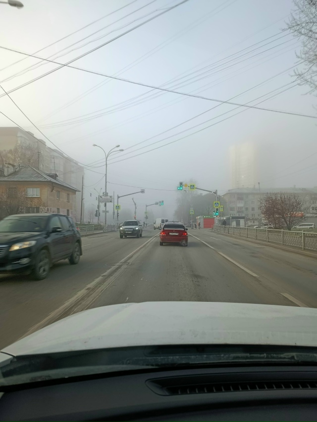 Ещё несколько туманных кадров от наших подписчиков.