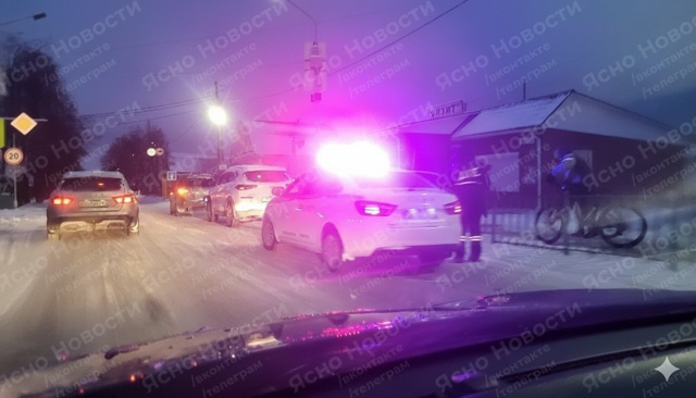 В Нижней Туре на перекрестке Советская-Серова ДТП
Ист?...