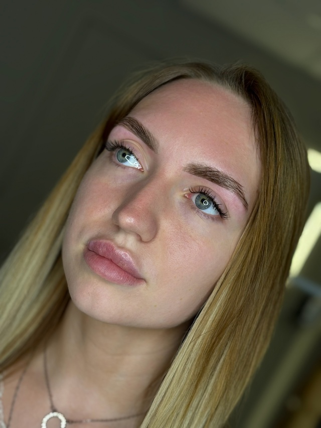 [club230342368|ArtBrows | Кадуй]
Идеальные брови — это просто!
Х?...