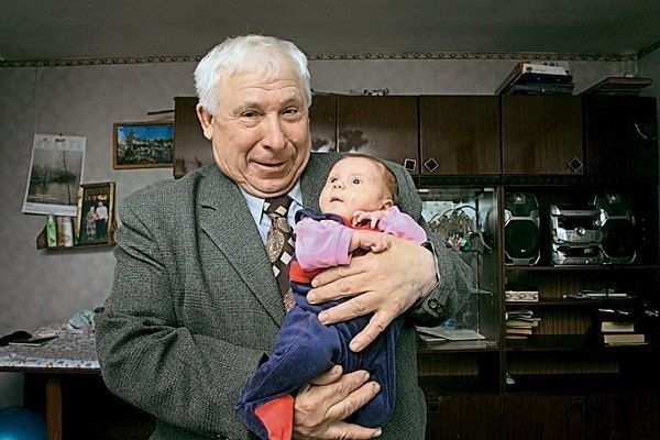 Алексей Шаповал глава самой большой в Кузбассе семьи: ?...