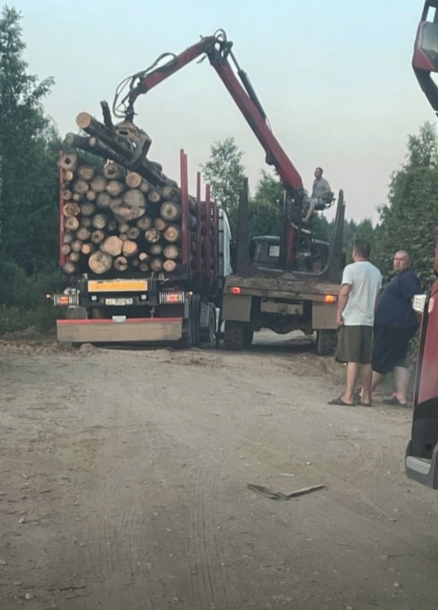 В связи со строительством ВСМ,проехать домой надо пост...