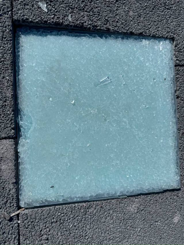 Вандалы атакую новый бродвей в Салавате ??
Мэр Сала?...