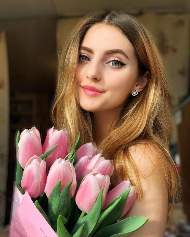 Работа дом и больше нечего нет. Кто в такой же ситуации ...