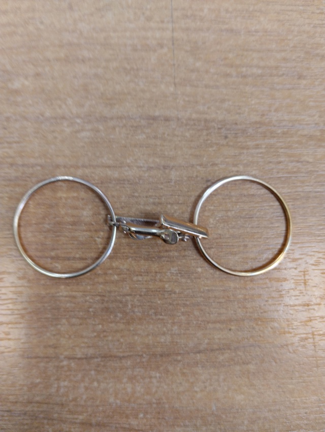 Ваши вопросы.
1⃣ На баскетбольной площадке школы номе?...