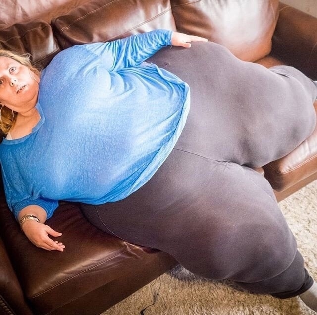 Самые большие бедра Бобби-Джо — 43-летняя женщина, живу?...