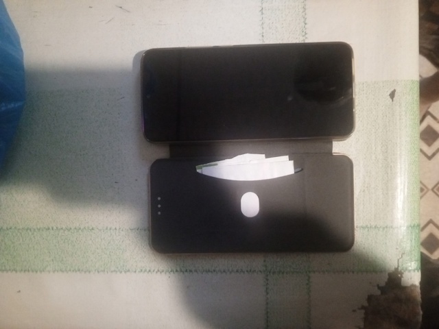 Добрый вечер. Найден телефон Xiaomi в магазине Пятерочка ?...