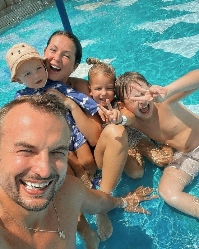 После развода певицы Нюши и Игоря Сивова их дети – 5-ле?...