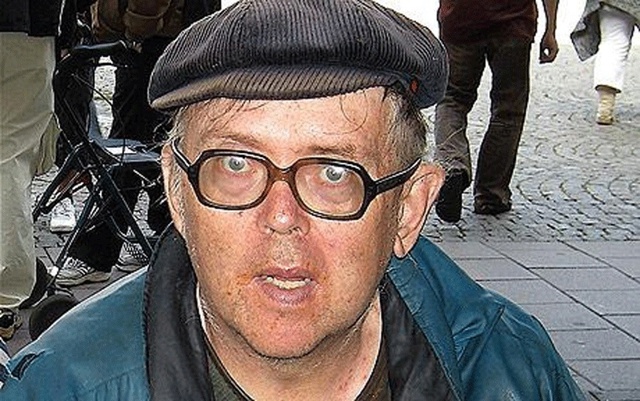 Самый богатый бомж в мире.
Шведский бомж Курт Дегерман ...