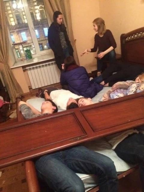 То самое покрывало для того чтоб пацаны уснули