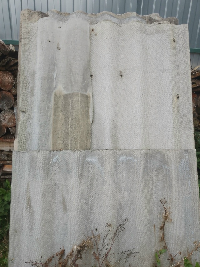 Отдам б/у шифер. Листы целые и половинки, сколько не зна...