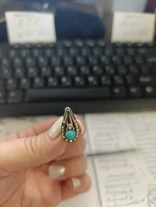 Найдена серёжка. Вернем хозяину.