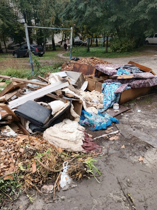 Вы думаете это всё разные места? .... Нет!!! Одно!!! - м-н Гас...