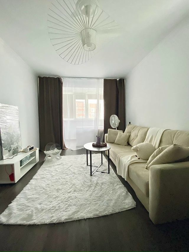 Продать свою квартиру собираясь,
Я подготовила для ва?...