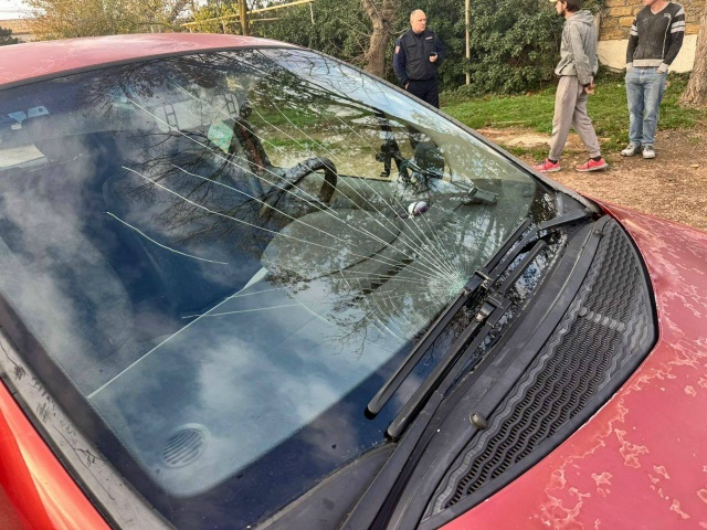 🚔 Сотрудники Черноморского района устанавливают обс?...