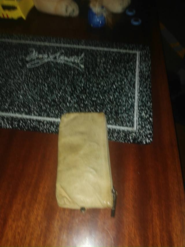 найдены ключи возле дома Пр Победы 39кв1. верну владелец...